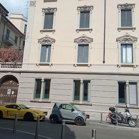 Porta Venezia Bell'epoque Monolocale شقة ميلان